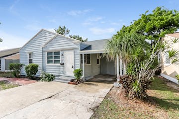 840 High St West Palm Beach, FL 33405